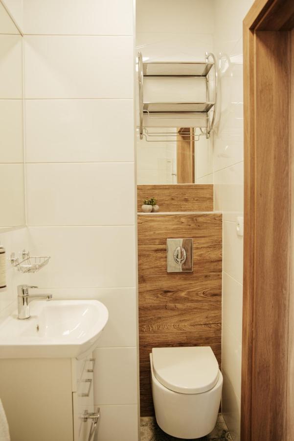Apartamenty Czestochowa Eu 'Garaz Gratis' Esterno foto