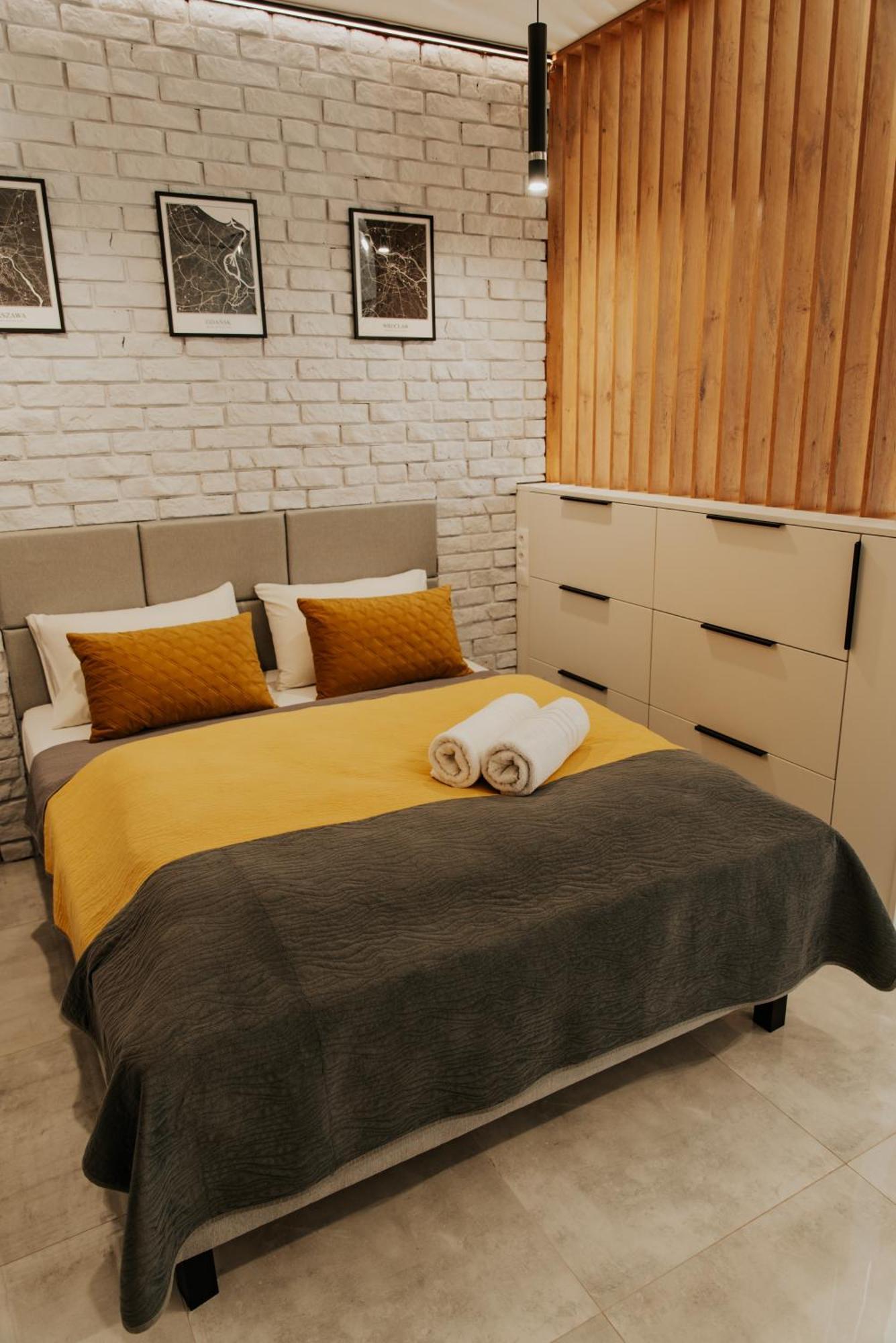 Apartamenty Czestochowa Eu 'Garaz Gratis' Esterno foto